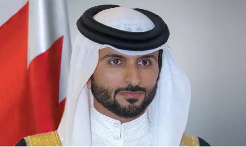 കോവിഡ് പ്രതിരോധം: ഒരു മില്യൻ ദിനാർ സംഭാവന ചെയ്ത് ശൈഖ് നാസർ ബിൻ ഹമദ് അൽ ഖലീഫ       