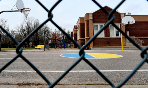 കോവിഡ് വാക്സിന്‍ കണ്ടുപിടിച്ചില്ലെങ്കില്‍ അമേരിക്കയില്‍ സാമൂഹിക അകലം പാലിക്കുന്നത് 2022 വരെ തുടരേണ്ടി വരുമെന്ന് ഗവേഷകര്‍