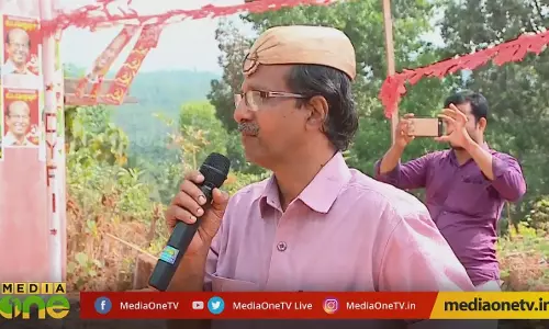 സതീഷ് ചന്ദ്രന്റെ പുതിയ പ്രതീക്ഷകൾ സതീഷ് ചന്ദ്രന്റെ പുതിയ പ്രതീക്ഷകൾ