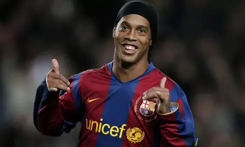 ബാഴ്സലോണയെ തകര്‍ക്കാന്‍ യുണൈറ്റഡിനാകുമോ? റൊണാള്‍ഡിന്യോ പറയുന്നതിങ്ങനെ