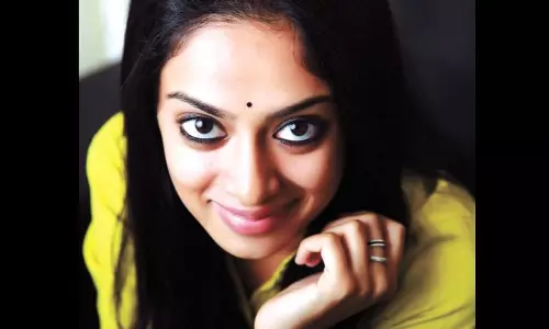 കടുത്ത തലവേദന, ആരോഗ്യപ്രവര്‍ത്തകരുടെ കരുതല്‍.. കോവിഡ് കാല അനുഭവം പങ്കുവെച്ച് ഗൗതമി നായർ