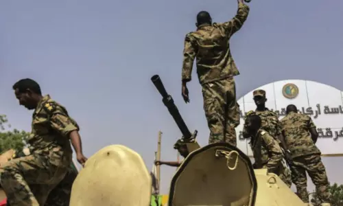 പ്രസിഡന്റിനെ പുറത്താക്കി സുഡാനില്‍ സെെന്യം ഭരണമേറ്റെടുത്തു