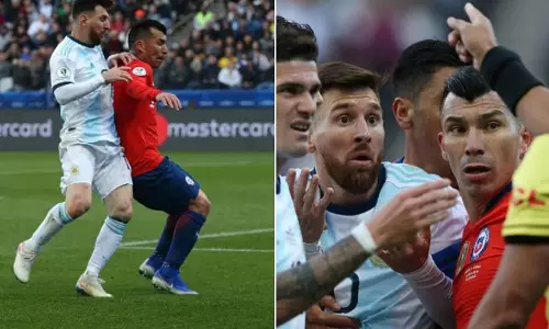 ഇതെന്ത് റഫറിയിങ്?  മെസിയുടെ ആ ചുവപ്പ് കാര്‍ഡിനോടുള്ള പ്രതികരണം ഇങ്ങനെ... 