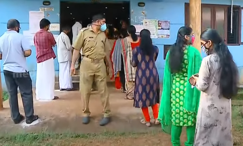 ബേപ്പൂരില്‍ വോട്ട് രേഖപ്പെടുത്തിയ ശേഷം വോട്ടര്‍ ഹൃദയാഘാതത്തെ തുടർന്ന് മരിച്ചു