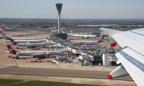 ലണ്ടനിലെ ഹീത്രൊ വിമാനത്താവളം വിപുലീകരിക്കുന്നു ലണ്ടനിലെ ഹീത്രൊ വിമാനത്താവളം വിപുലീകരിക്കുന്നു