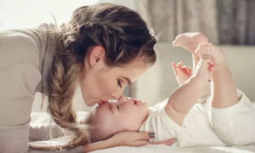 ജോലിക്കാരായ അമ്മമാര്‍ക്ക് ഇങ്ങനെയും കുഞ്ഞുങ്ങള്‍ പാല് കെടുക്കാം