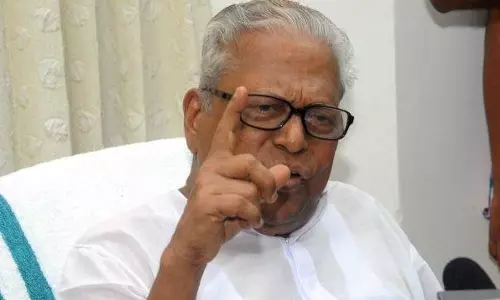 അണികളില്‍ ആവേശം തീര്‍ത്ത് വി.എസ് കോഴിക്കോട്