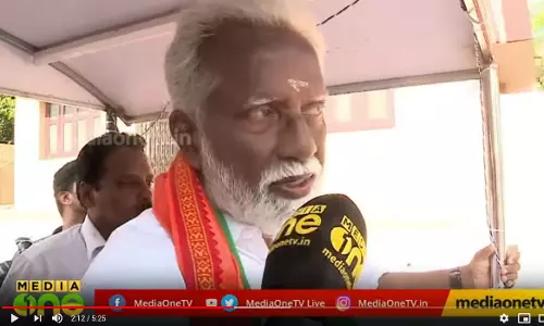 വോട്ട് തേടി കുമ്മനം