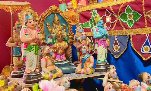 ബൊമ്മ കൊലുകളുടെ മനോഹാരിതകളുമായി വീടുകള്‍