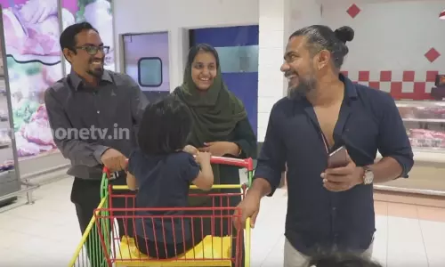 Sumayya with Raj Kalesh Sumayya with Raj Kalesh