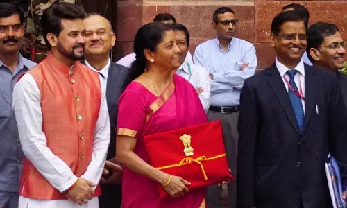 ബജറ്റും ഹൽവയും ഐസൊലേഷൻ വാർഡിലെ ഉദ്യോഗസ്ഥരും