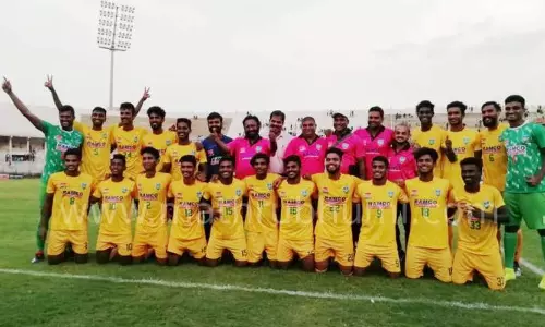 തമിഴ്നാടിന്റെ ഗോള് വല നിറച്ച് കേരളം; ജയത്തോടെ കേരളം സന്തോഷ് ട്രോഫി ഫൈനല് റൌണ്ടില് തമിഴ്നാടിന്റെ ഗോള് വല നിറച്ച് കേരളം; ജയത്തോടെ കേരളം സന്തോഷ് ട്രോഫി ഫൈനല് റൌണ്ടില്