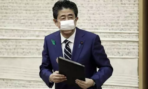 എല്ലാ പൗരന്മാര്‍ക്കും ഒരു ലക്ഷം യെന്‍ ധനസഹായം പ്രഖ്യാപിച്ച് ജപ്പാന്‍