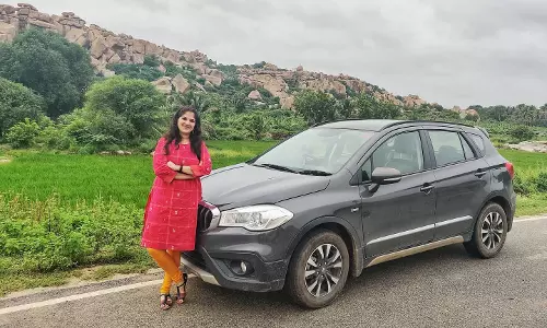 നൂല് പൊട്ടിയ പട്ടം പോലെ പറന്ന്...പറന്ന് ഒരു ഡോക്ടറുടെ സോളോ യാത്രകള്‍