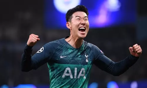 ‘സ്വപ്നതുല്യം’ ചാമ്പ്യന്സ് ലീഗിലെ ആദ്യ സെമി പ്രവേശനത്തിന്റെ ആവേശത്തില് ടോട്ടനം ‘സ്വപ്നതുല്യം’ ചാമ്പ്യന്സ് ലീഗിലെ ആദ്യ സെമി പ്രവേശനത്തിന്റെ ആവേശത്തില് ടോട്ടനം