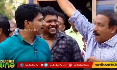 കൊല്ലം ആര് കൊണ്ടുപോകും? കൊല്ലം ആര് കൊണ്ടുപോകും?