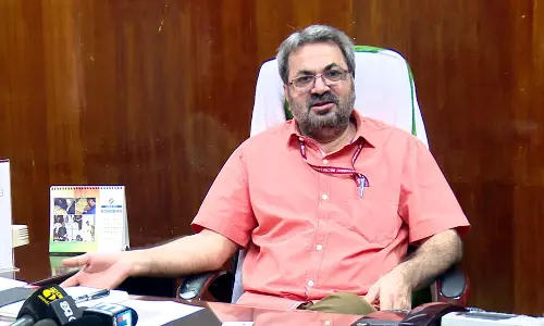 ‘കള്ളവോട്ട് നടന്നപ്പോള് മറ്റു പാര്ട്ടി ഏജന്റുമാര് എന്ത് ചെയ്യുകയായിരുന്നു’ ‘കള്ളവോട്ട് നടന്നപ്പോള് മറ്റു പാര്ട്ടി ഏജന്റുമാര് എന്ത് ചെയ്യുകയായിരുന്നു’