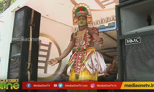 തെരഞ്ഞെടുപ്പിലെ കലാകാരന്മാർ 