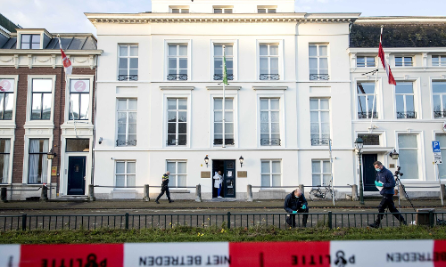 നെതർലാൻഡിലെ സൗദി എംബസിക്ക് നേരെ അജ്ഞാതൻ  വെടിയുതിർത്തു