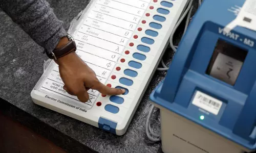 90 ശതമാനത്തിലേറെ പോളിങുമായി കാസർകോട് 90 ശതമാനത്തിലേറെ പോളിങുമായി കാസർകോട്