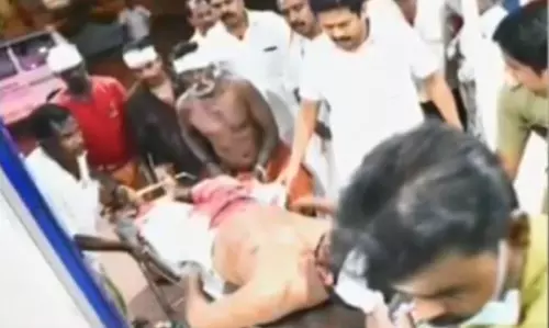 പാലക്കാടും തിരുവനന്തപുരത്തും കോണ്‍ഗ്രസ് പ്രവര്‍ത്തകര്‍ക്ക് വെട്ടേറ്റു