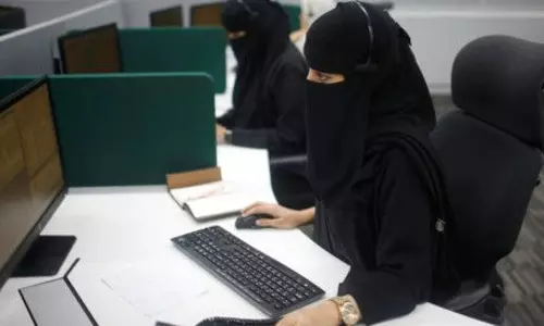 സ്വദേശിവത്ക്കരണം; സൗദിയിൽ ജോലിയില്‍ പ്രവേശിച്ച വനിതകളുടെ എണ്ണം ഇരട്ടിയായി