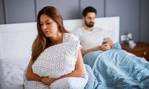 കാമുകിയുടെ ഫ്ലാറ്റിലെ വീട്ടുതടങ്കൽ കാമുകിയുടെ ഫ്ലാറ്റിലെ വീട്ടുതടങ്കൽ