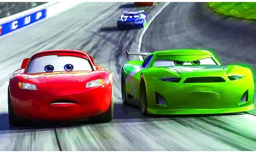 പെട്രോളോ ഡീസലോ?.. കീശ കീറാതെ ഒരു എങ്ങനെ കാറെടുക്കാം!