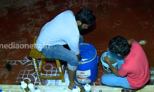 ശുചീകരണത്തിനായി ഫിനോയില്‍ ഉണ്ടാക്കി നല്‍കി വെസ്റ്റ്ഹില്‍ എഞ്ചിനീയറിംഗ് കോളേജിലെ വിദ്യാര്‍ത്ഥികളും പൂര്‍വ്വവിദ്യാര്‍ത്ഥികളും