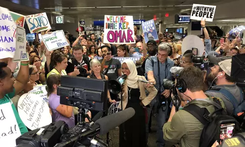 മിനസോട്ടയിൽ ഉജ്വല സ്വീകരണം; ട്രംപിന്റെ പേടിസ്വപ്‌നമായി തുടരുമെന്ന് ഇൽഹാൻ ഉമർ 