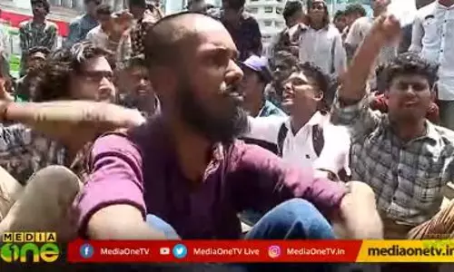 എവിടെ എവിടെ സ്വാതന്ത്ര്യം? 