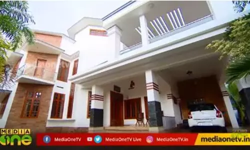 4500 സ്ക്വയര് ഫീറ്റില് ഒരു കിടിലന് വീട് 4500 സ്ക്വയര് ഫീറ്റില് ഒരു കിടിലന് വീട്