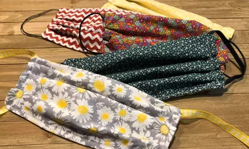 മാസ്ക് പ്രതിരോധം മാത്രമല്ല, ഉപജീവനം കൂടിയാണ്