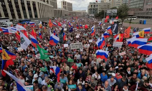 പ്രതിപക്ഷ സ്ഥാനാര്‍ഥികള്‍ക്ക് തെരഞ്ഞെടുപ്പില്‍ മത്സരിക്കാന്‍ അവസരം നിഷേധിച്ചു; മോസ്കോയില്‍ വന്‍ പ്രതിഷേധം