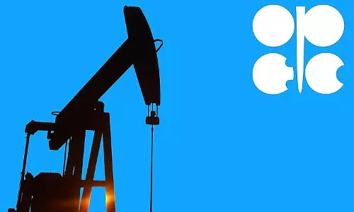ആഗോള വിപണിയിൽ എണ്ണവില കുതിക്കുന്നു; ഒപെക് മന്ത്രിമാരുടെ അസാധാരണ യോഗം ഉടന്‍