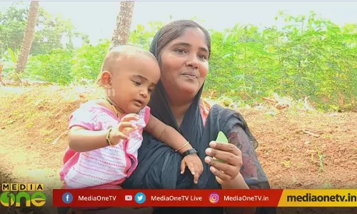 ഫൗസിയ; സമൂഹ മാധ്യമങ്ങളിൽ താരമായി തെരുവിലെ പാട്ടുകാരി 