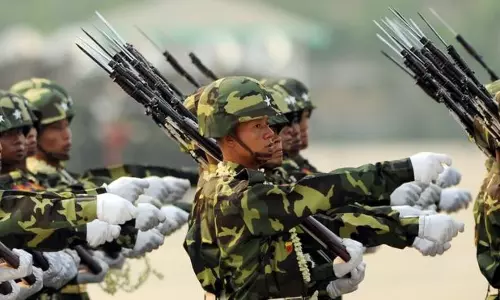 മ്യാന്‍മറില്‍  ഗ്രാമീണരെ സൈന്യം വെടിവെച്ച് കൊന്നു