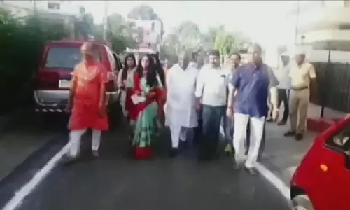 രാജ്യം നാലാംഘട്ട വോട്ടെടുപ്പും പൂർത്തിയാക്കി 