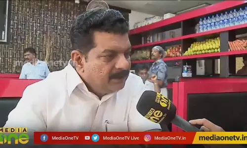 സ്വന്തം മുന്നണിയുടെ നെഞ്ചത്ത് വിള്ളൽ വീഴ്ത്തി പി.വി അൻവർ 