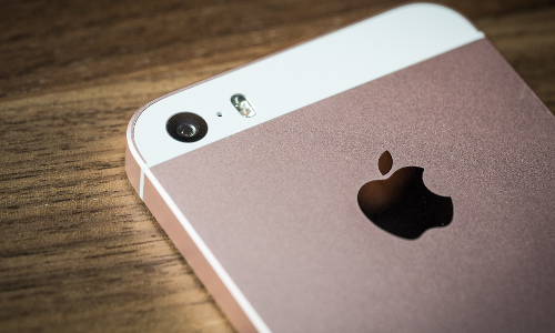 ആപ്പിള്‍ ഐ ഫോണിന്റെ വില്‍പ്പന കുത്തനെ ഇടിഞ്ഞതായി റിപ്പോര്‍ട്ട്