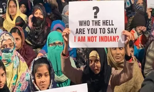 അയോധ്യയിലെ ജയ് ശ്രീ റാം, ഷഹീൻ ബാ​ഗിലെ ലാ ഇലാഹ ഇല്ലല്ലാഹ്