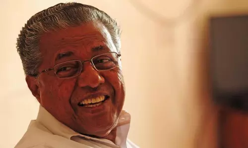 താത്കാലികക്കാരെ വീണ്ടും അധികാരത്തിലെത്തിയാല്‍ സ്ഥിരപ്പെടുത്തും-മുഖ്യമന്ത്രി