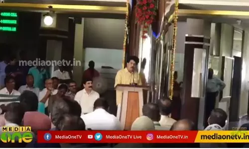 കമ്മ്യൂണിസ്റ്റ് ആരോഗ്യമുള്ള ഒരു എംഎല്‍എക്ക് ആശുപത്രി മുതലാളിയെ പ്രീണിപ്പിക്കേണ്ട കാര്യമില്ല 