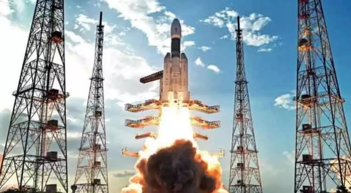 ചന്ദ്രയാന് ഒന്നില് നിന്ന് ചന്ദ്രയാന് രണ്ടിലേക്കെത്തുമ്പോള് ചന്ദ്രയാന് ഒന്നില് നിന്ന് ചന്ദ്രയാന് രണ്ടിലേക്കെത്തുമ്പോള്