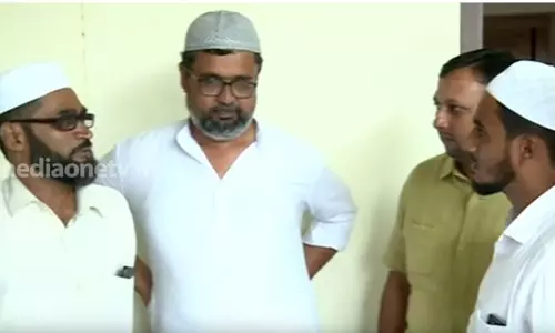 ആന്തമാനിലേക്ക് നാടുകടത്തപ്പെട്ടവരുടെ പിൻതലമുറക്കാർ തിരിച്ചെത്തിയപ്പോള് ആന്തമാനിലേക്ക് നാടുകടത്തപ്പെട്ടവരുടെ പിൻതലമുറക്കാർ തിരിച്ചെത്തിയപ്പോള്