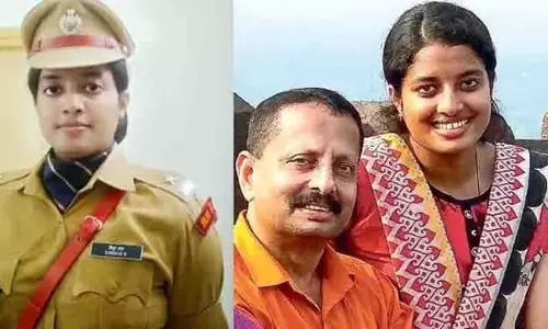 മകളെ പഠിപ്പിക്കാന്‍ ജോലി ഉപേക്ഷിച്ച അച്ഛന്‍; 21ാം വയസില്‍ ഐ.പി.എസ് നേടി മകള്‍