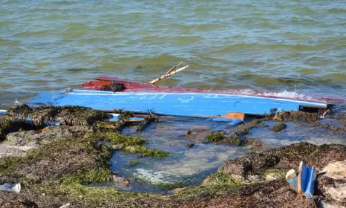 ലിബിയന്‍ അഭയാര്‍ഥികള്‍ സഞ്ചരിച്ചിരുന്ന ബോട്ട് മുങ്ങി 70 മരണം