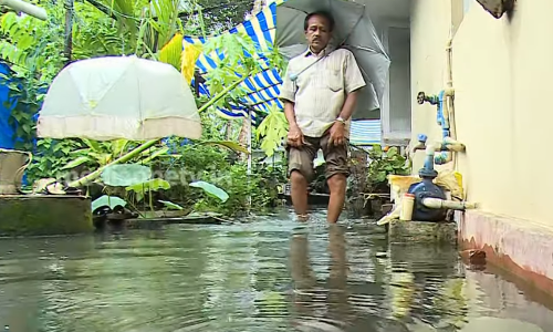 മഴ പെയ്താല്‍ മഴവെള്ളവും മലിനജലവും എത്തുന്നത് ഇവരുടെ വീടുകളിലേക്കാണ്...