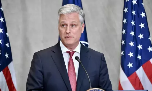 രണ്ടു മാസത്തിനകം ഖത്തറിന് വ്യോമപാത തുറന്നു കൊടുത്തേക്കുമെന്ന് ട്രംപിന്‍റെ സുരക്ഷാ ഉപദേഷ്ടാവ്