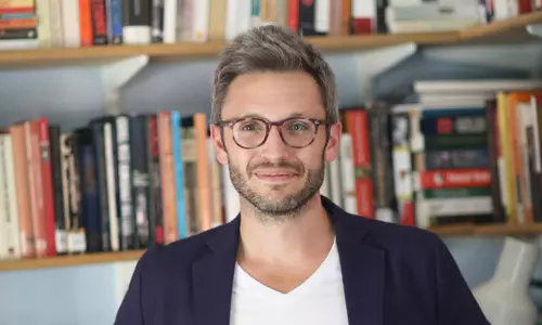 കോവിഡിനെ നേരിടുന്നതിൽ മാത്രമല്ല മികവ് കേരളത്തെ പ്രശംസിച്ച് നരവംശ ശാസ്ത്രജ്ഞൻ ജേസൺ ഹിക്കൽ